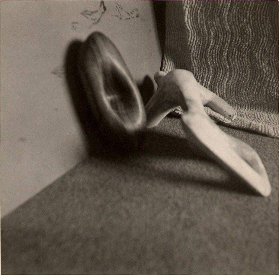 Sculptures 'woodies' made by Henry at California College of Arts and Crafts, 1953