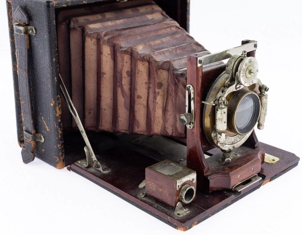 oldest camera