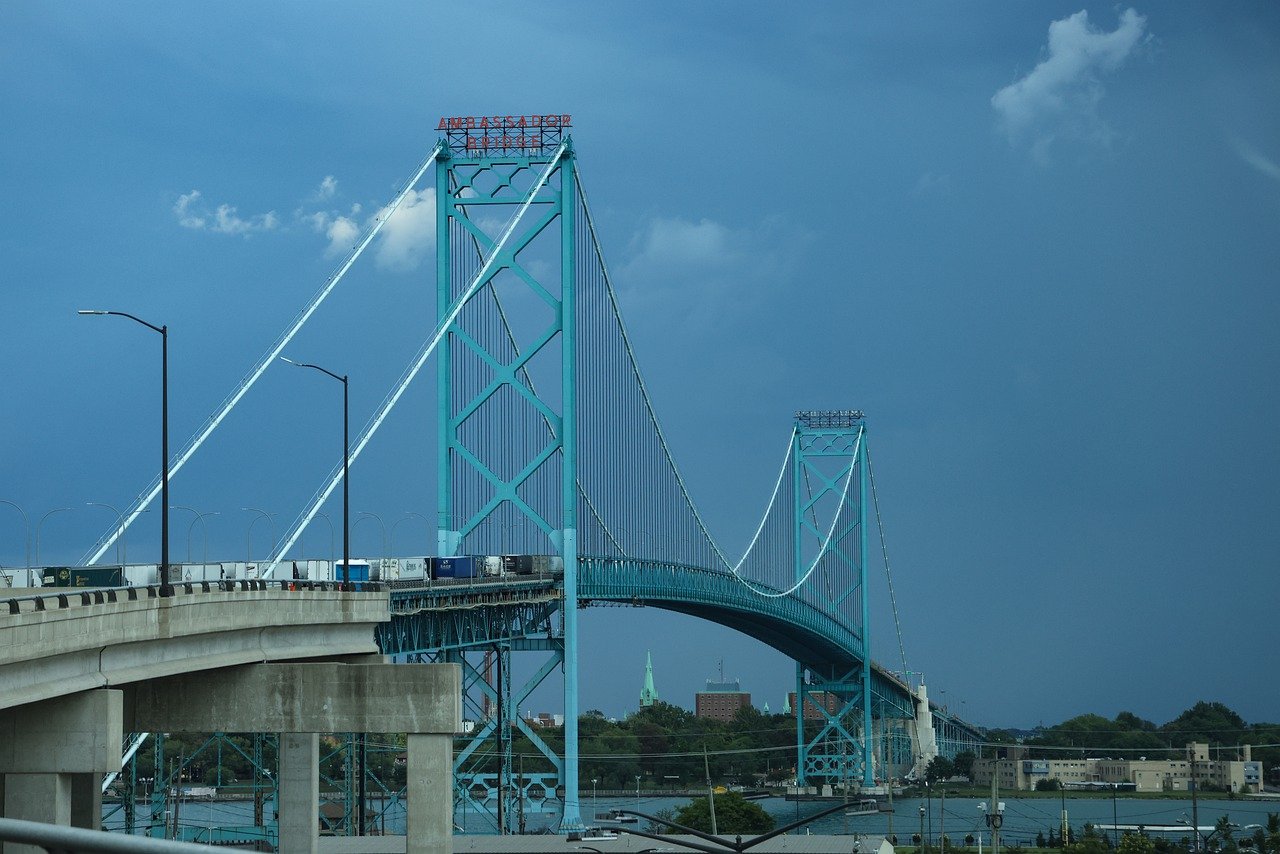 ambassador bridge  camera